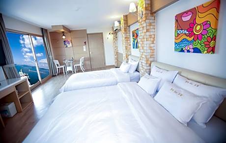 Deluxe Triple Room with Ocean View