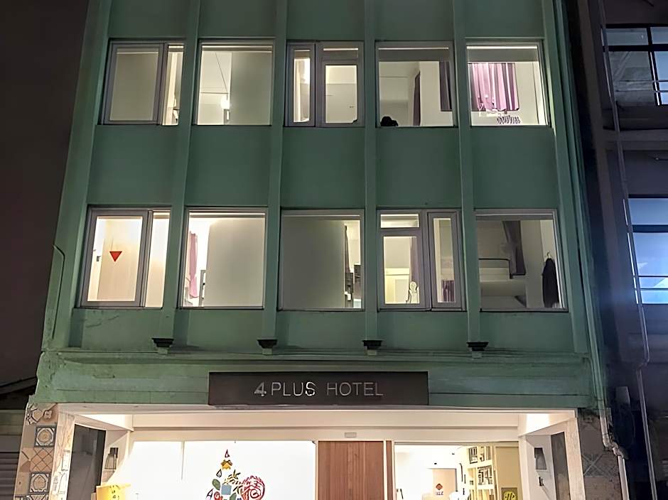 4Plus Hostel