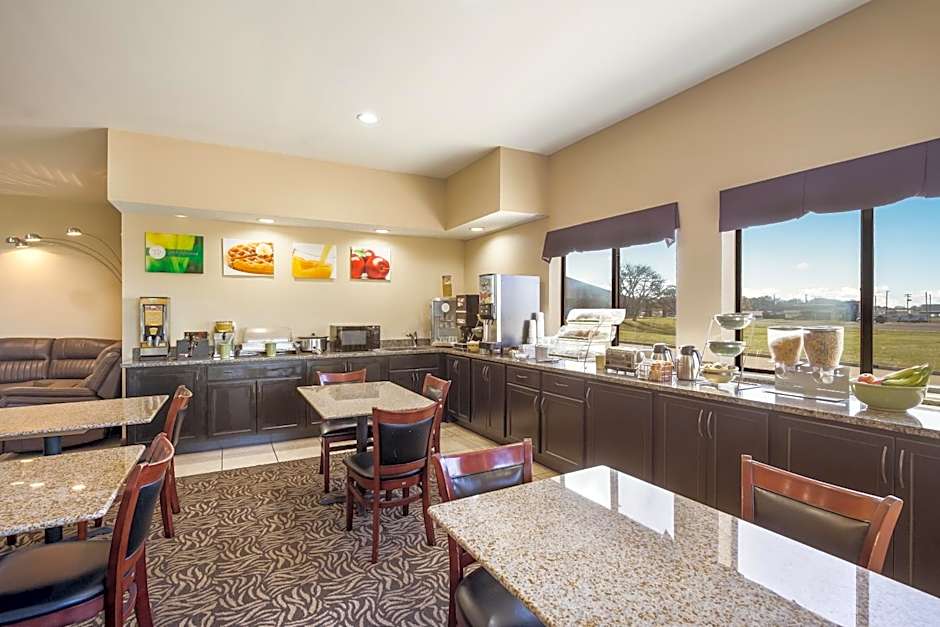 Quality Inn & Suites Caseyville - St. Louis