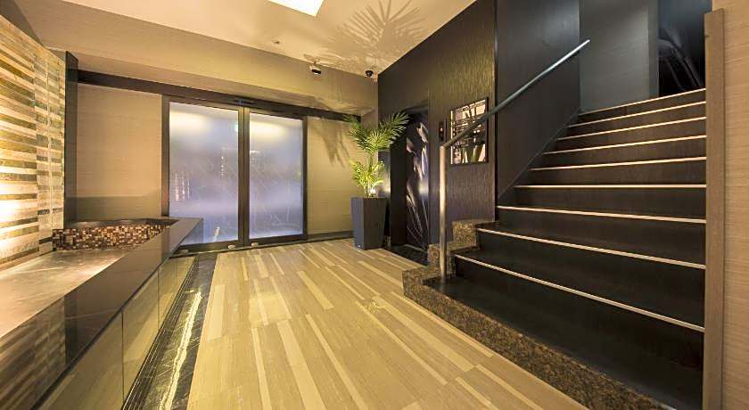 Hotel In The Green (Adult Only)