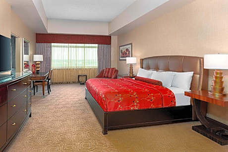 1 King Presidential Suite