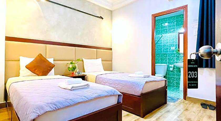 Giang Son 1 Hotel