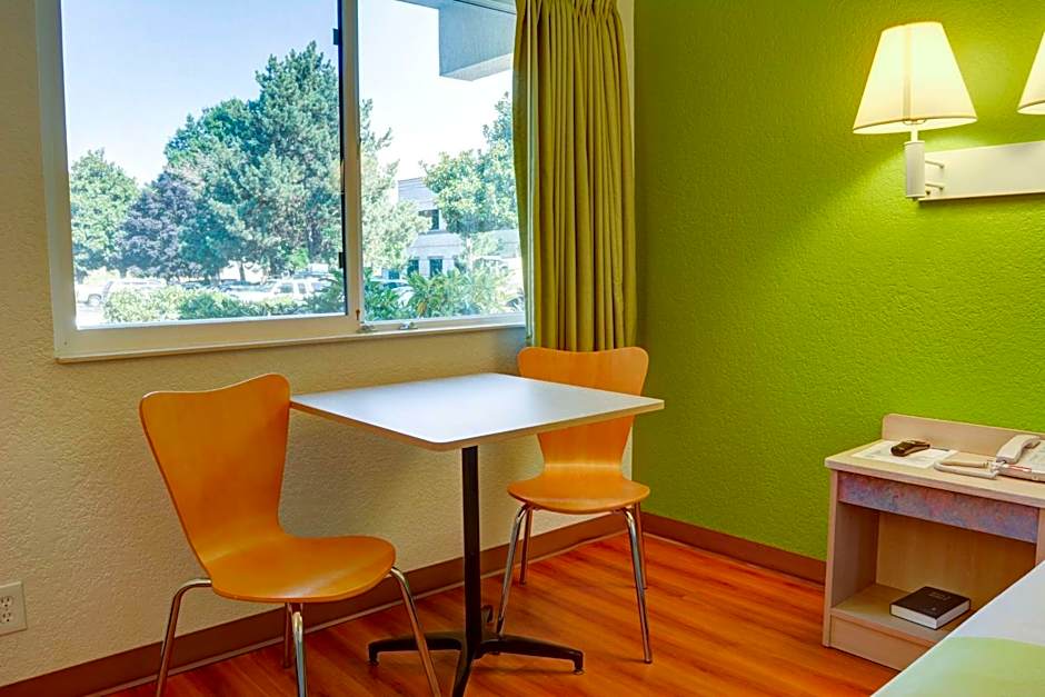 Motel 6-Springfield, OR - Eugene North