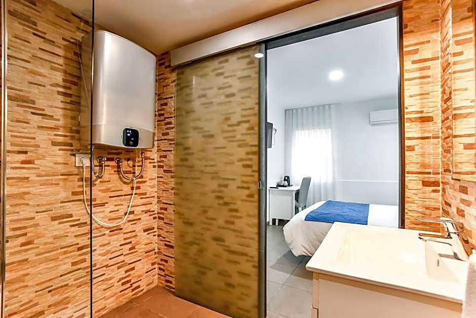 Laramond Barcelona Rooms