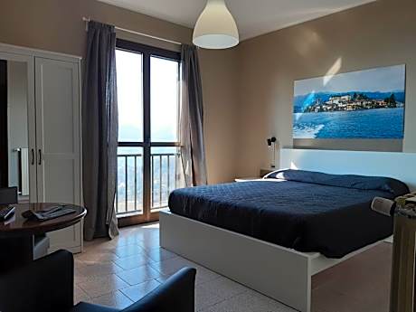 King Room with Lake View