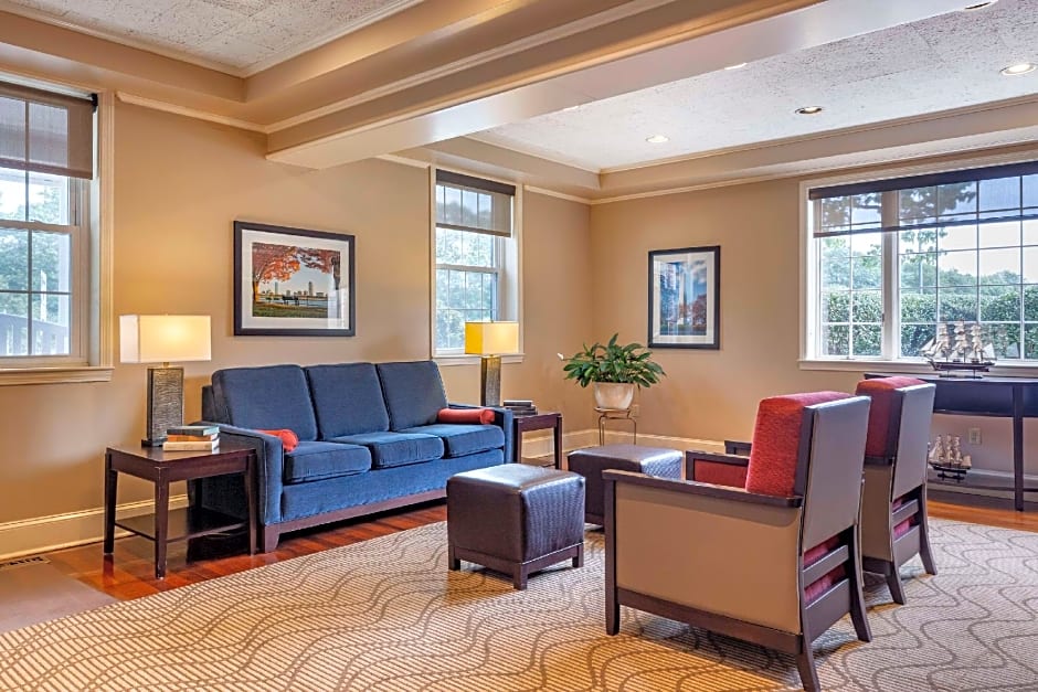 MainStay Suites Foxboro - Mansfield