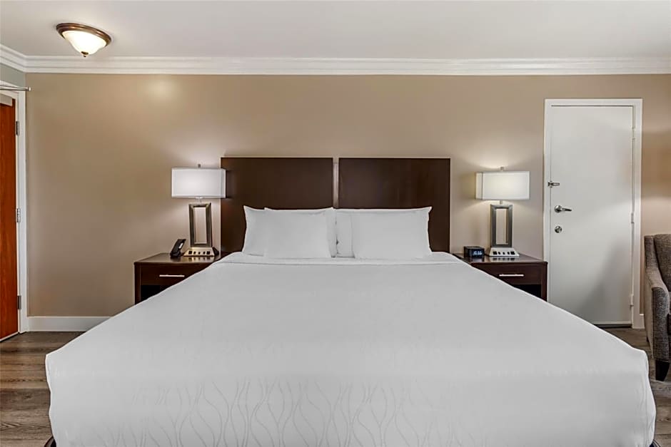Best Western Plus LA Mid-Town Hotel