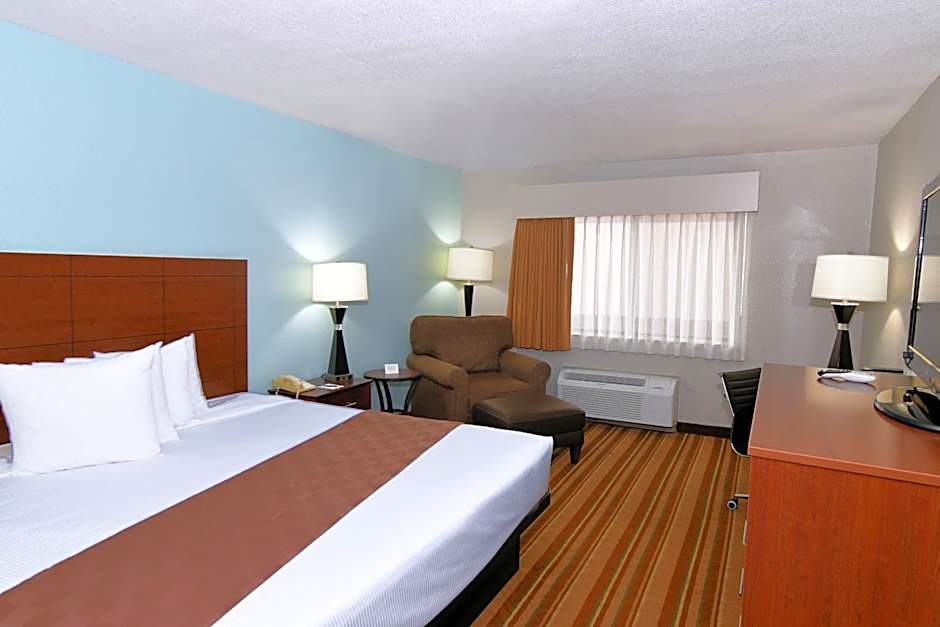 Rock Island Inn & Suites Marshalltown