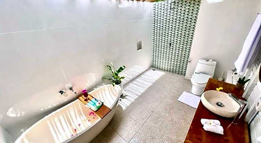 The Kubu 221 Ceningan