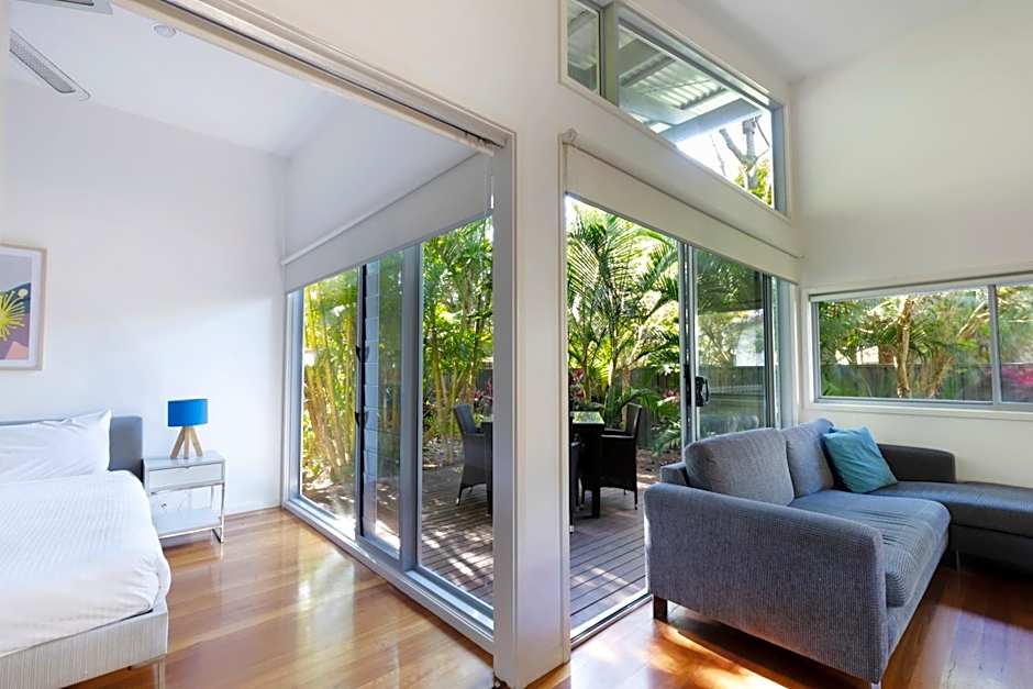 Mobys Beachside Retreat