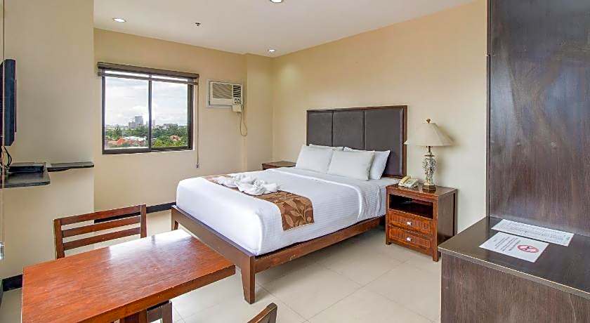 Main Hotel and Suites Cebu