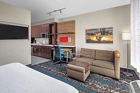 King Studio with Sofa Bed