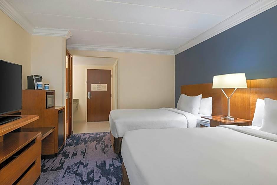 Fairfield by Marriott Inn & Suites Herndon Reston