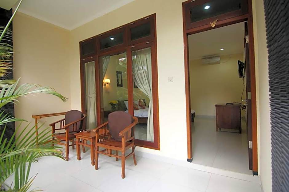 SURFARIS INN on poppies 2