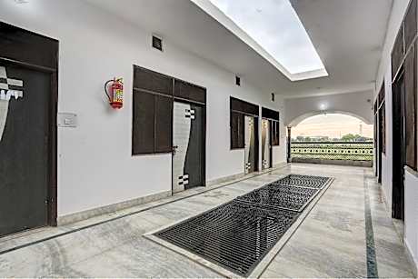 SPOT ON Avantika Guest House
