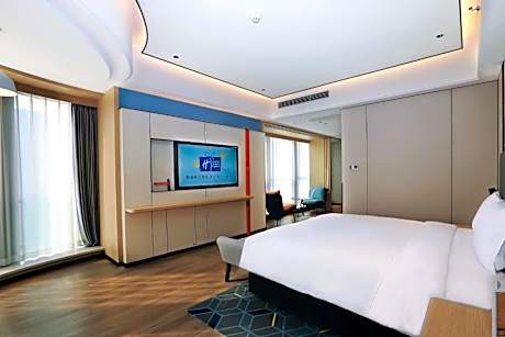 Holiday Inn Express Qingdao Northern West Coast, an IHG Hotel
