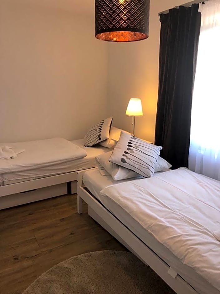 ZUM BAHNHÖFLE Restaurant & Hotel - Albbruck Am Rhein