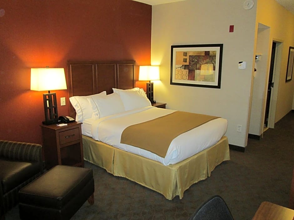 Holiday Inn Express & Suites Paducah West By IHG