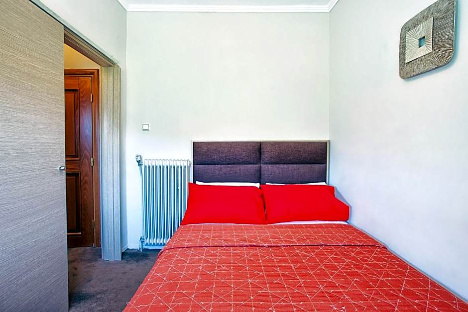 Photo 1 of 9 of Triple Room
