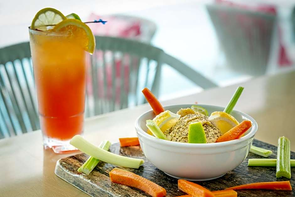 Courtyard by Marriott Nassau Downtown/Junkanoo Beach