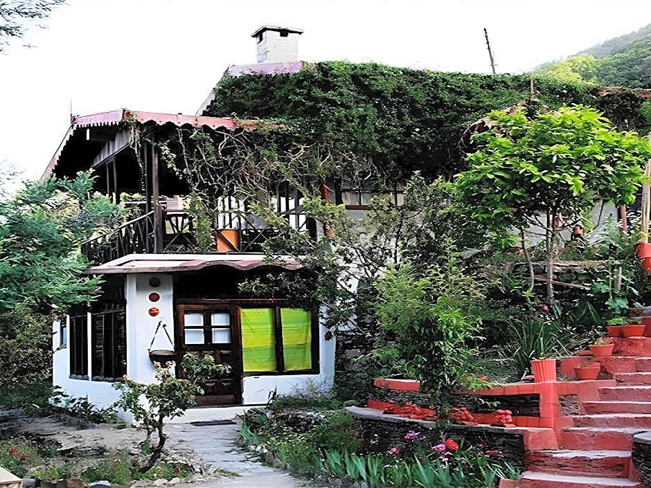 Jungle Lore Birding Lodge