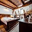 CASA CHITIC - HOTEL & RESTAURANT- Str Nicolae Balcescu 13