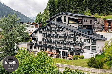 ARPURIA l 4 Star Superior l Adults Only