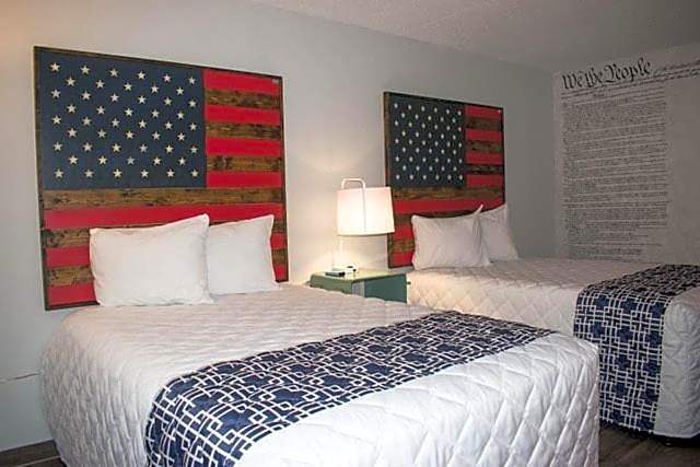 Super 8 by Wyndham Daleville/Fort Novosel