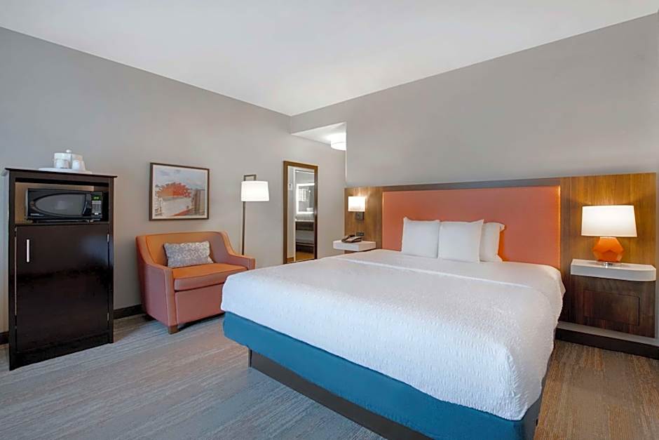 Hampton Inn By Hilton & Suites Harvey