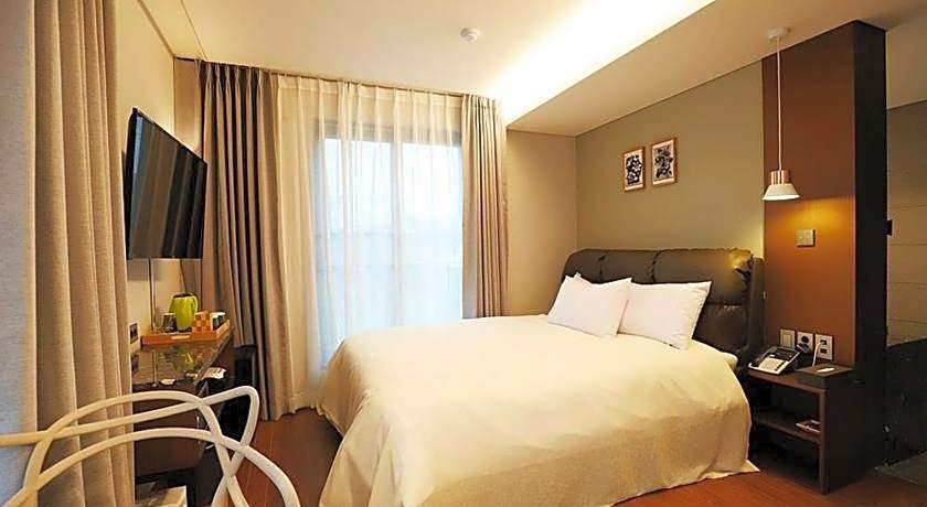 Namyangju Bukhangang Dolcecasa Hotel