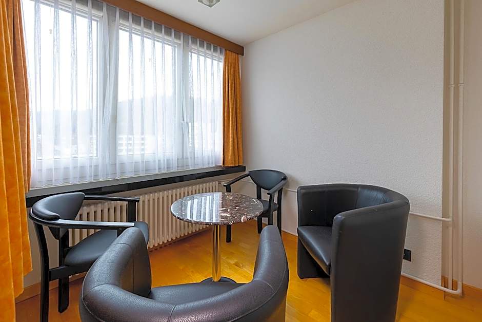 Hotel Linde - 24h Self Check-in