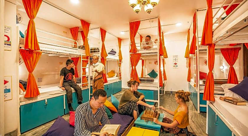 goSTOPS Lite Varanasi