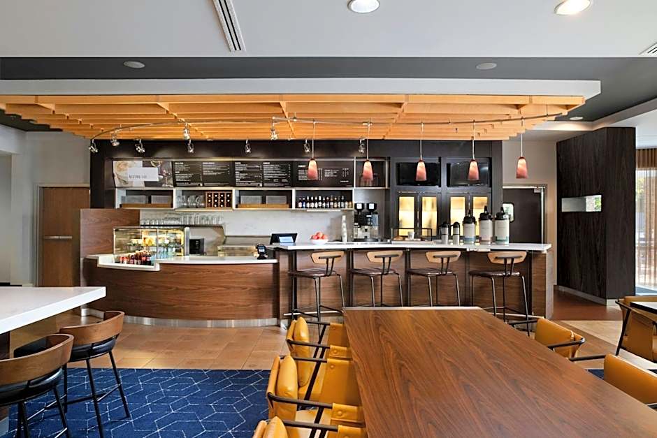 Courtyard by Marriott Hot Springs