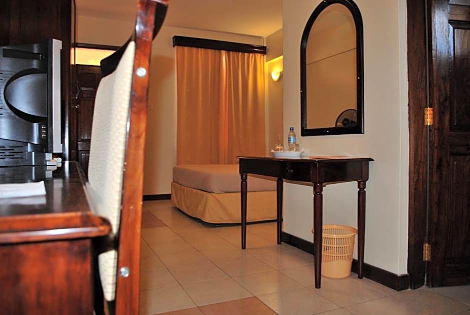 Photo 1 of 4 of Double Room