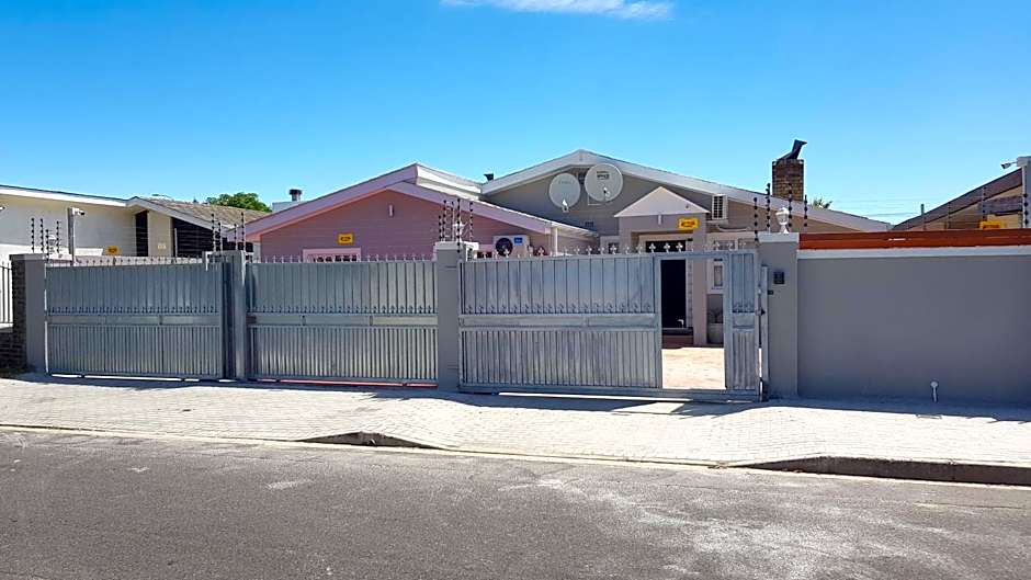 103onWallace Self Catering Guest House