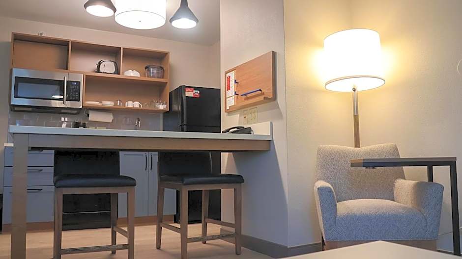 Candlewood Suites Peoria At Grand Prairie Hotel By IHG