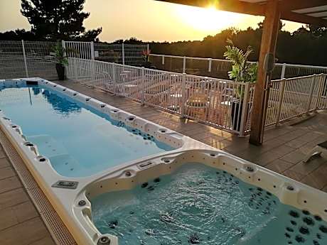 Hotel Restaurant Logis Le Tropicana