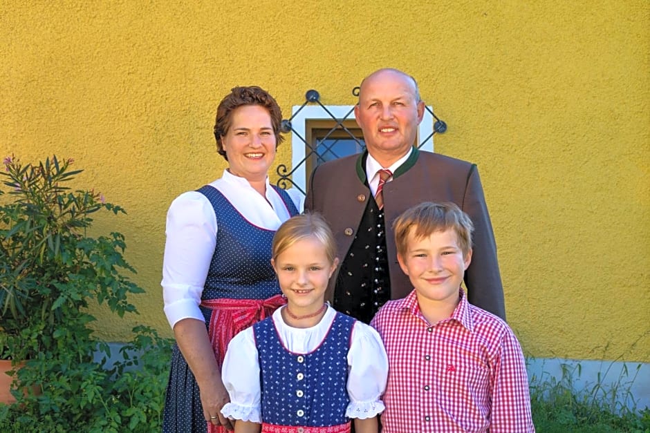 Brunner - Ferienwohnung im Hühnerhotel