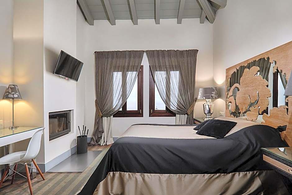 Photo 1 of 8 of Junior Suite