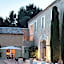 La Cour des sens, domaine d'hôtes- Spa piscine chauffée