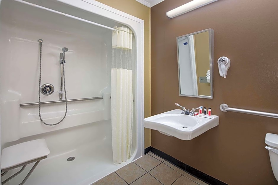 Microtel Inn & Suites by Wyndham Columbia Two Notch Rd Area