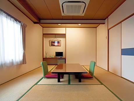 Japanese-Style Twin Room
