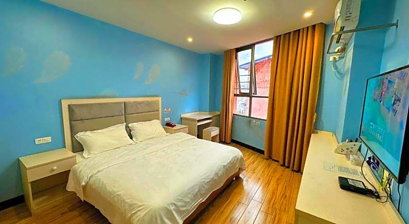 Borrman Hotel Lipu Central Plaza