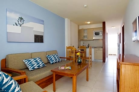 Economic standard 1bedroom apt without cleanliness