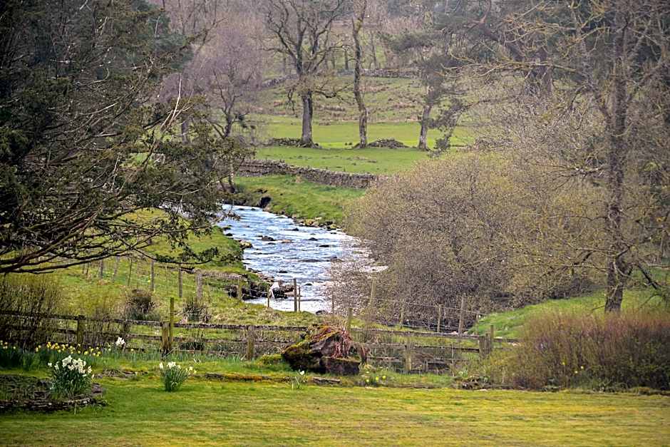 Lovelady Shield Hotel
