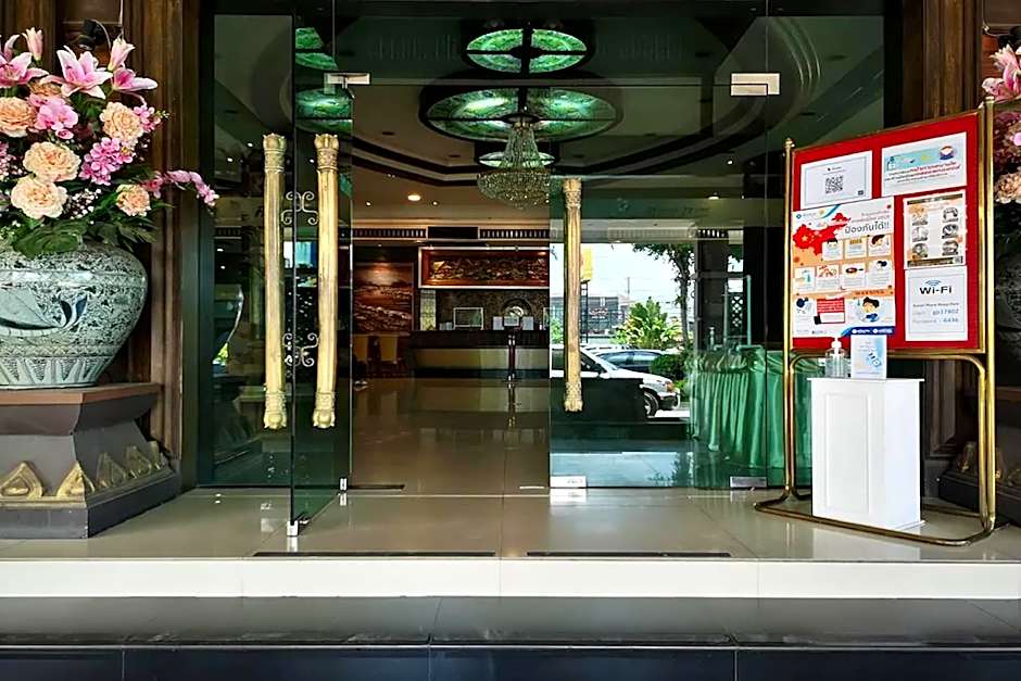 Ruean Phae Royal Park Phitsanulok