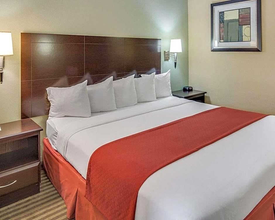 Quality Inn Mt. Pleasant