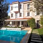 Peremere Alaçati Otel