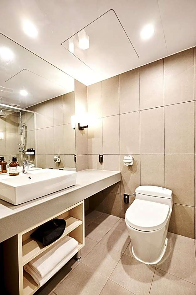 Jeju Pureun Hotel