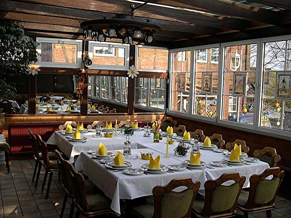 Alter Dorfkrug Am Kanal